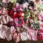 Patchwork personnalisé "Souvenirs d'enfance" : La sélection de vêtements de Sorenna à recycler sous forme de plaid
