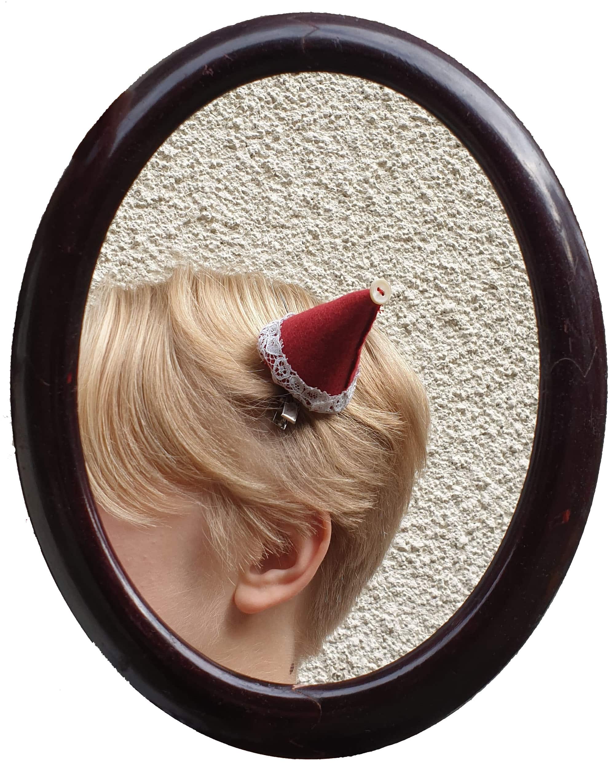 Bonnet de lutin sur barrette à faire soi-même