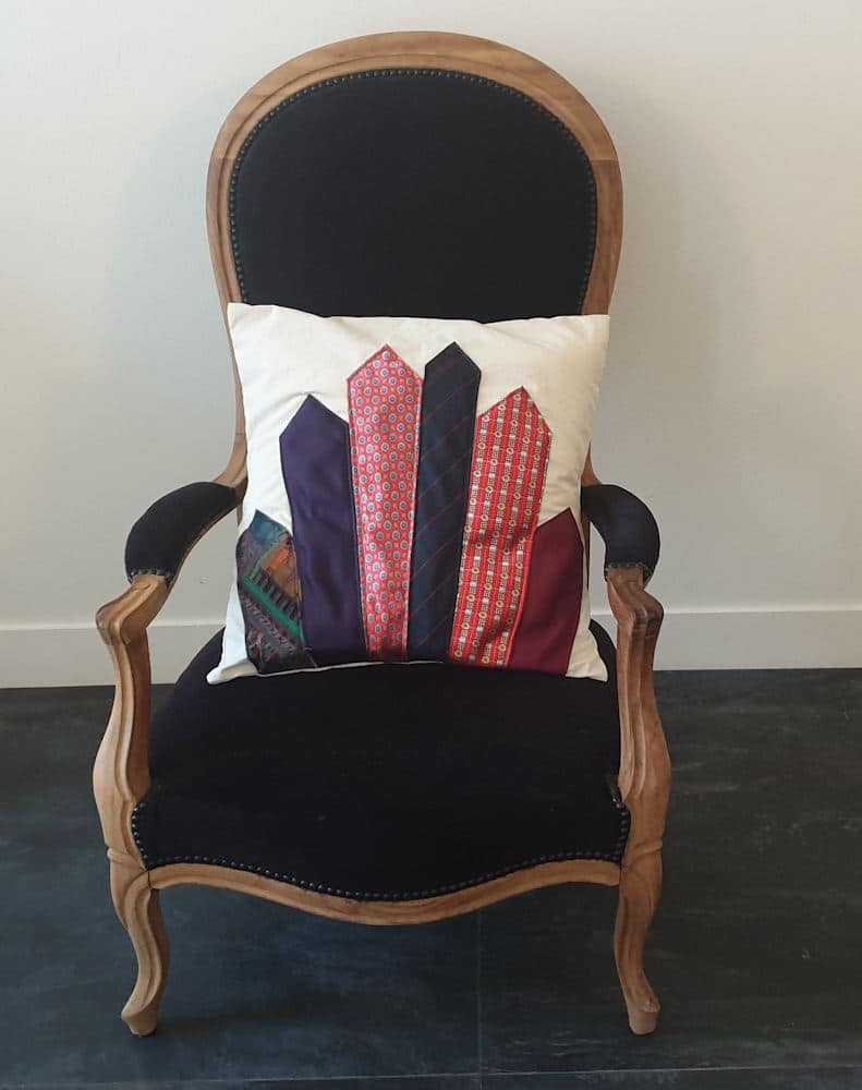Coussin cravates en forme eventail